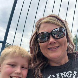 Meet your Posher, Angela